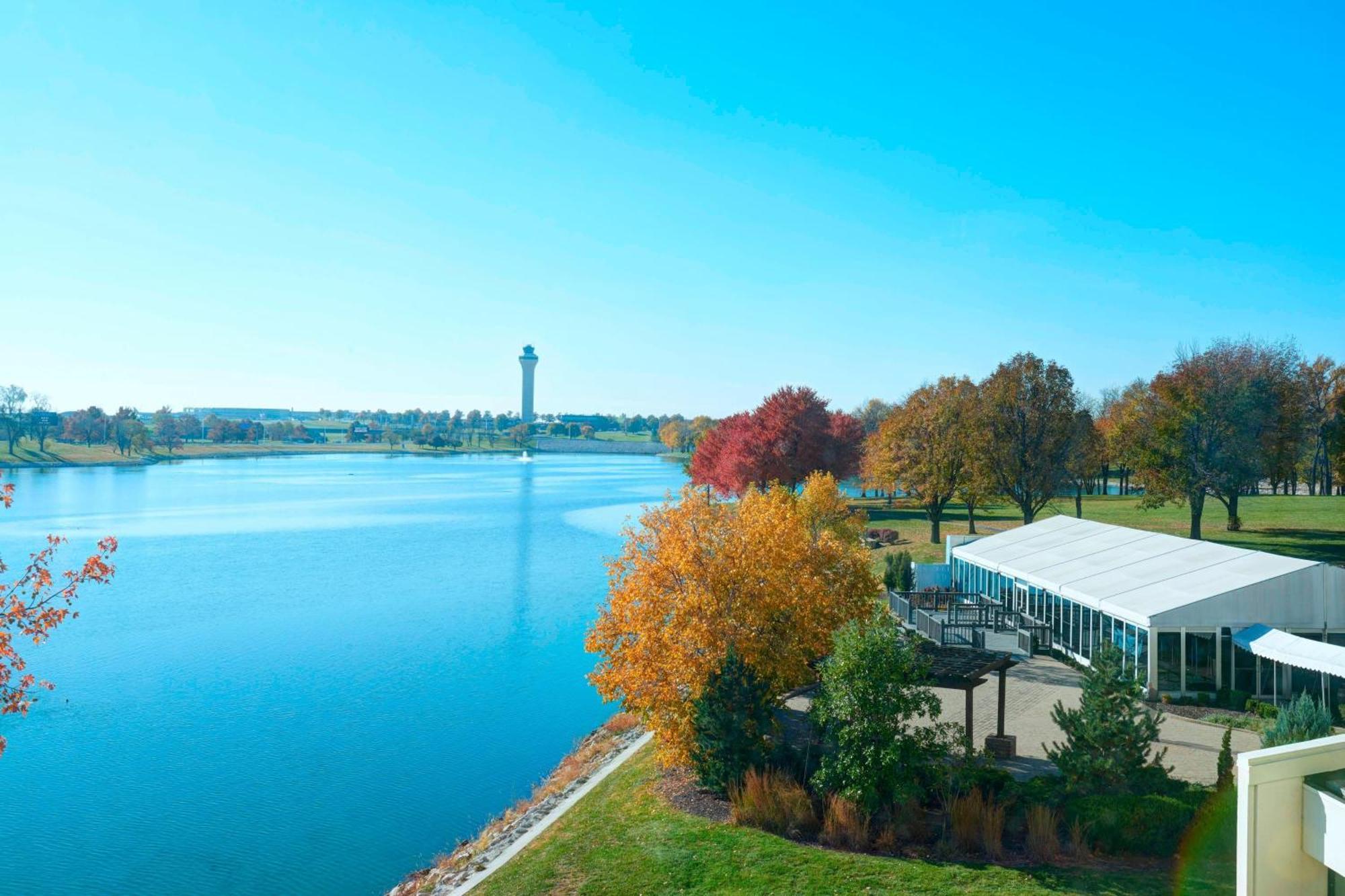 Kansas City Airport Marriott Bagian luar foto