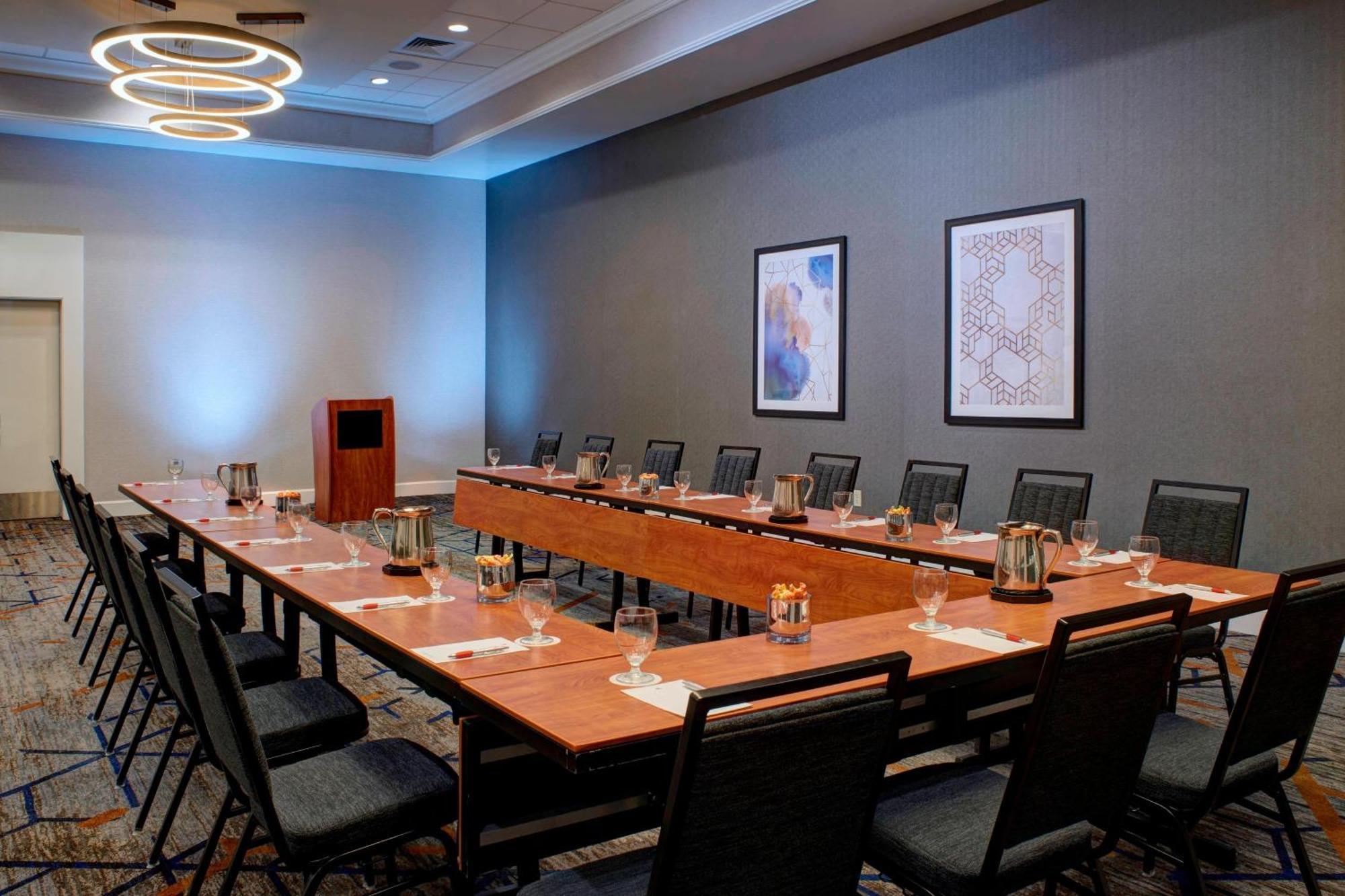 Kansas City Airport Marriott Bagian luar foto