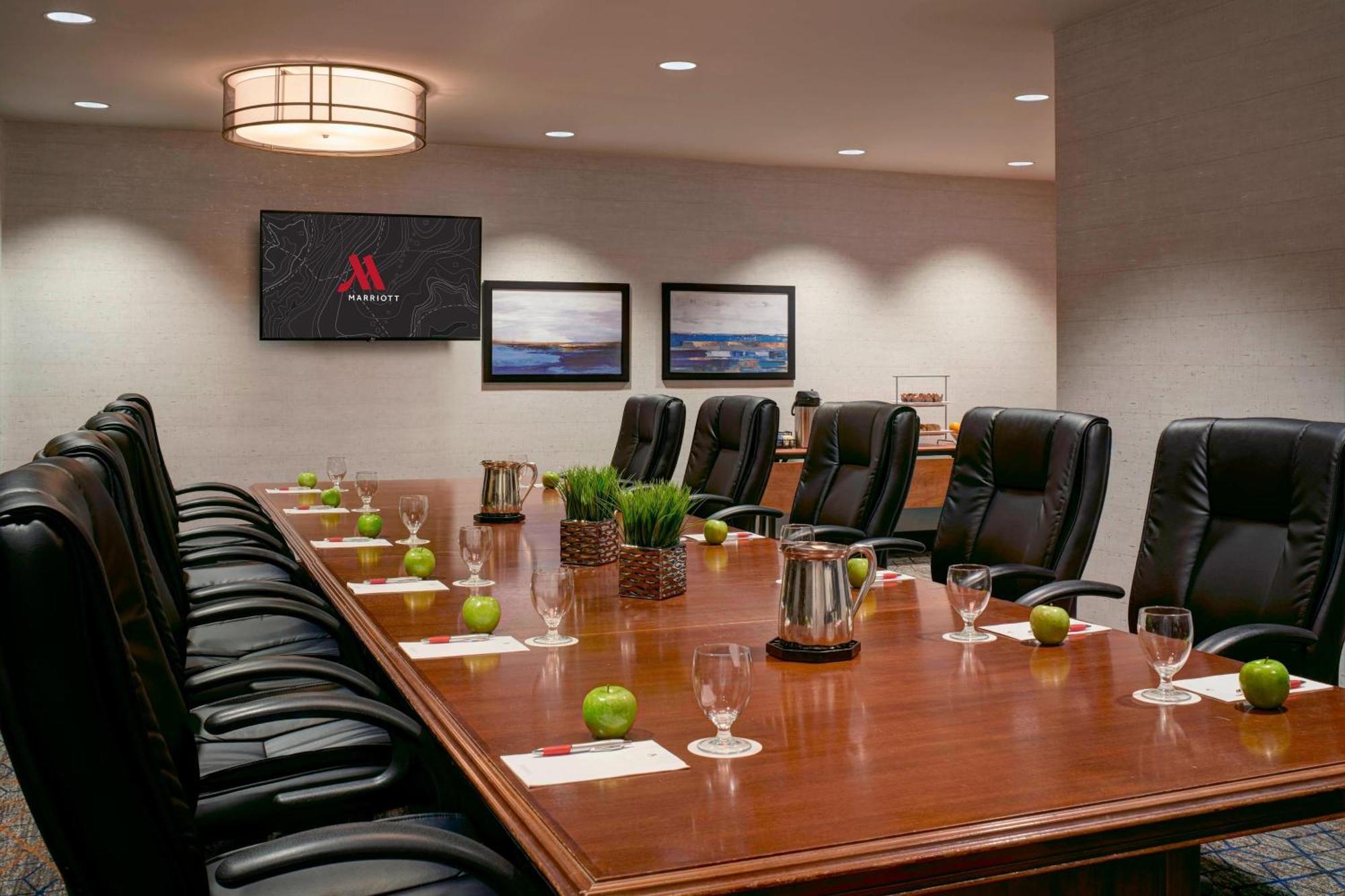 Kansas City Airport Marriott Bagian luar foto