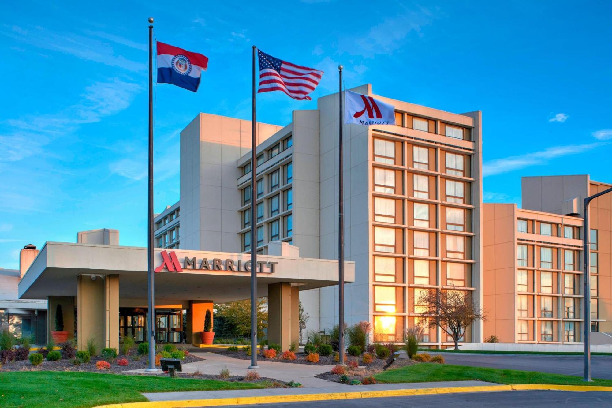 Kansas City Airport Marriott Bagian luar foto